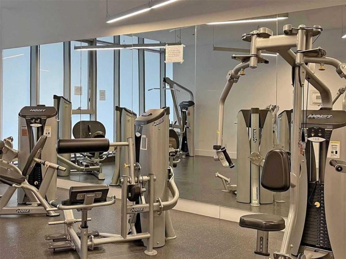 Luxury Condo In The Heart Of Toronto - Next To Scotiabank Arena ภายนอก รูปภาพ
